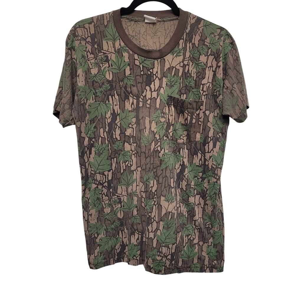 Vintage Realtree Trebark Camo T Shirt Hunting Turkey Grunge Faded Worn In USA